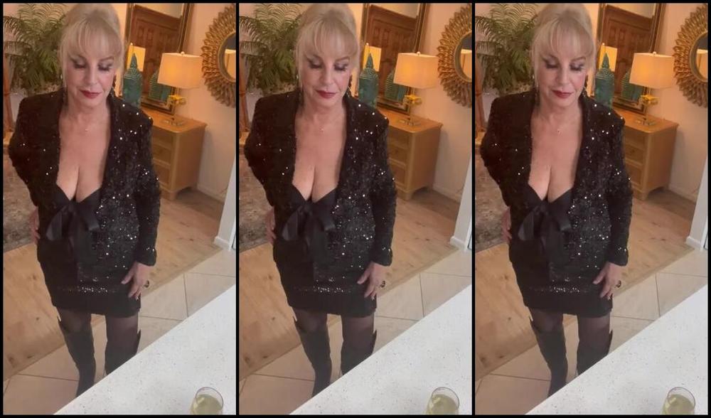 Avb Gilfgoddess Vip Nicknamed Avbgilfgoddess 01 02 2024 Onlyfans Video I Am A Bit Late Today