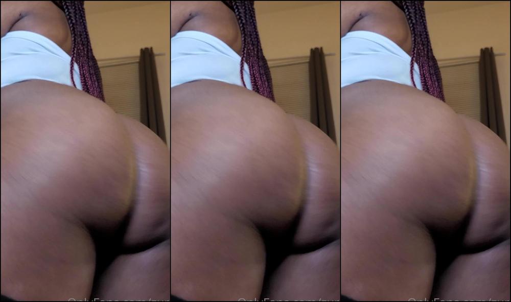 Zurrilove Watch Me Dance Closeup And Touch On My Big Titties Soft Belly And Shake My Thicc Ass