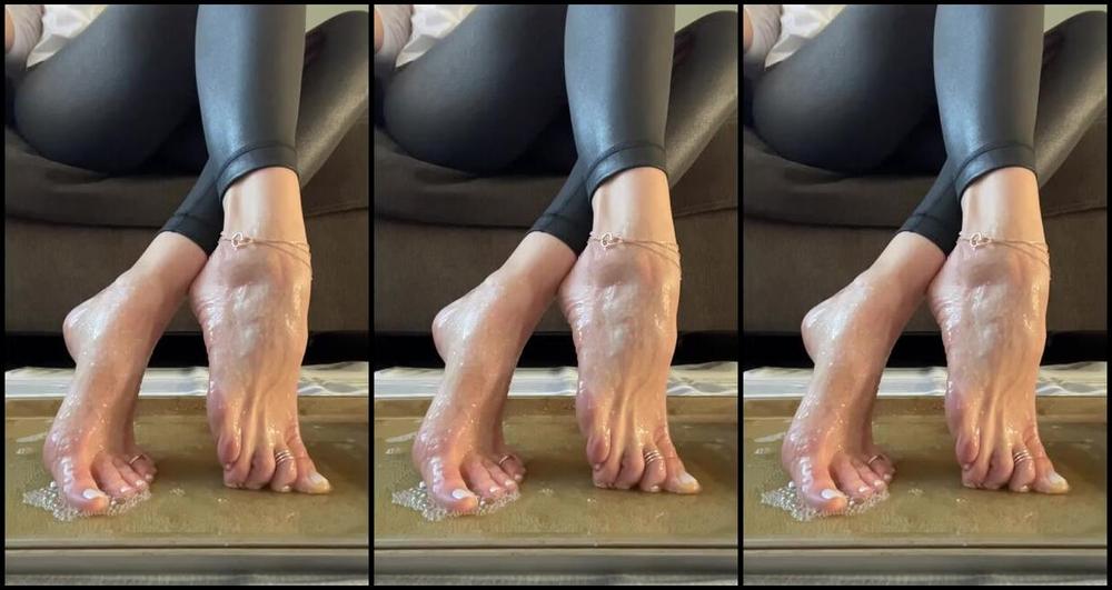 Fitxmama Nicknamed Fitxmama Onlyfans Happy New Years Let S Start This Year Off With A I Will Now Be Doing