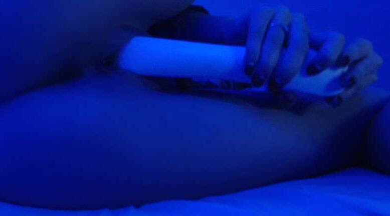 trubel blue lights close up cum Manyvids