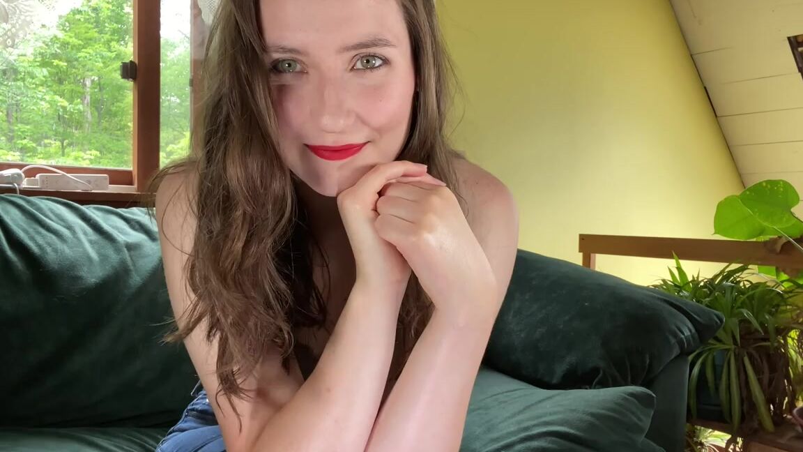 Delilah Nicknamed Footiesfeets Onlyfans Giantess After Three Dates We Finally Get To Be More Erotic I Take You Home To Play A Game I Kno