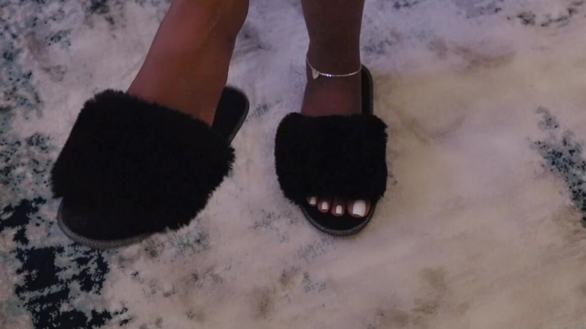 Sassy Toes Aka Sassytoesforyou Onlyfans I M Back Needed A Breather