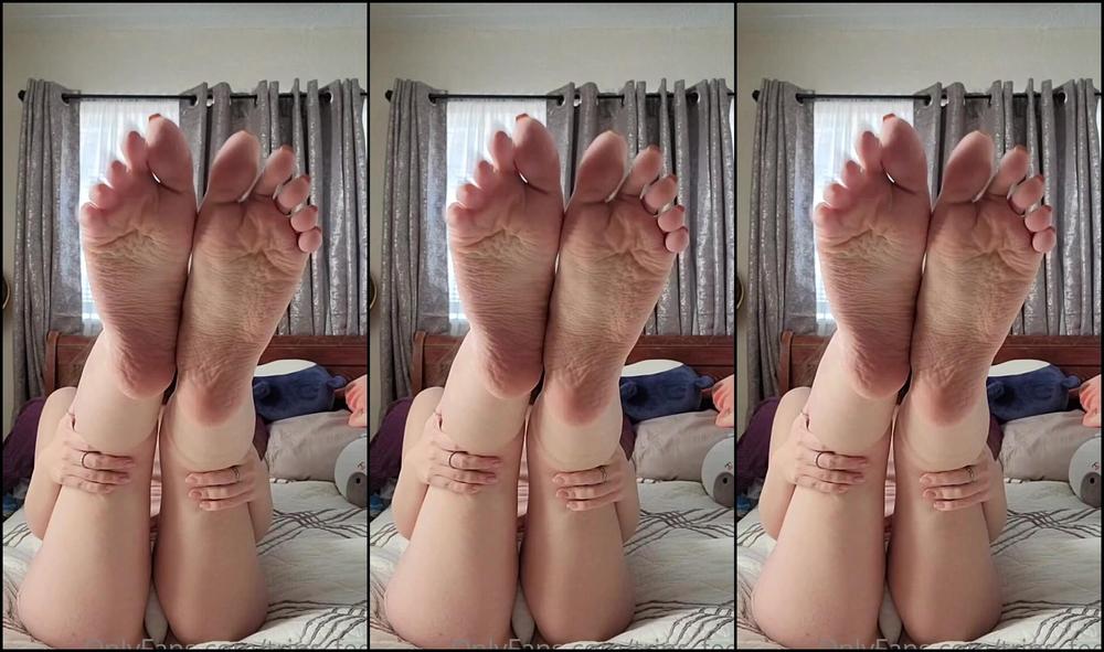 Trins Feet Our Little Date Went So Well That I Brought You Back To My Place And Put On A Show For You