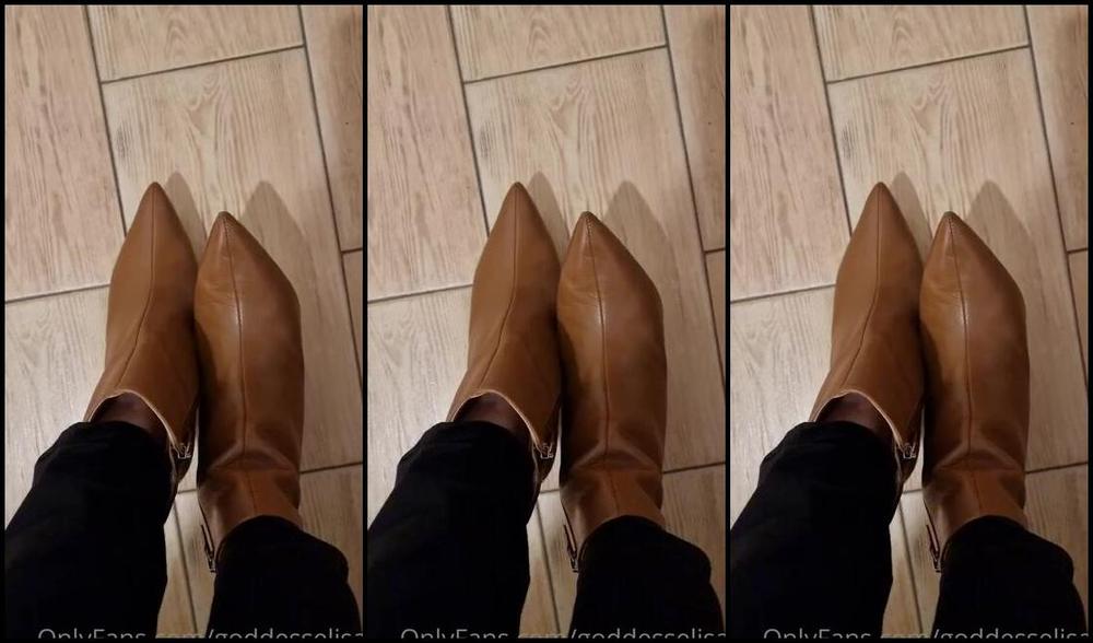 Goddesselisaa Onlyfans Cold Days Around Here Im Wearing A Lot Of Boots And Socks Maybe I Have A Reward For You Rl