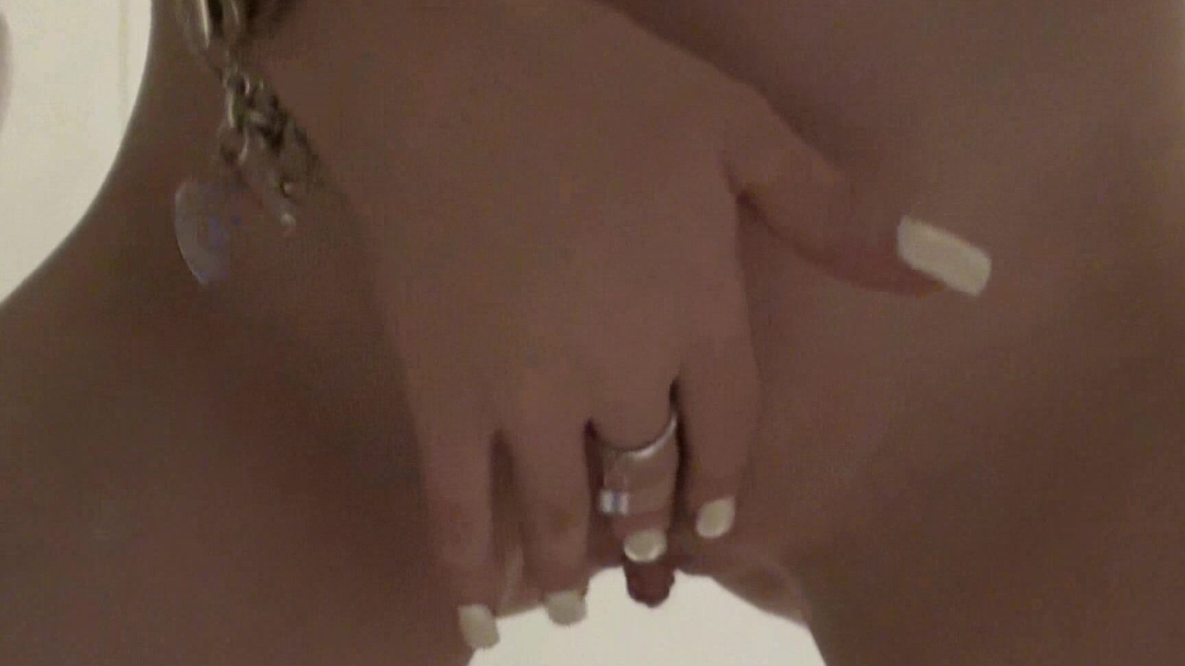 Michellemoist P And Pussy Play