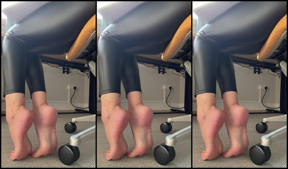 Solesmad Fetish Queen Aka Solesmadvip Onlyfans You Know How Much I Enjoy Teasing You Its An Art Do You Like My Artwork