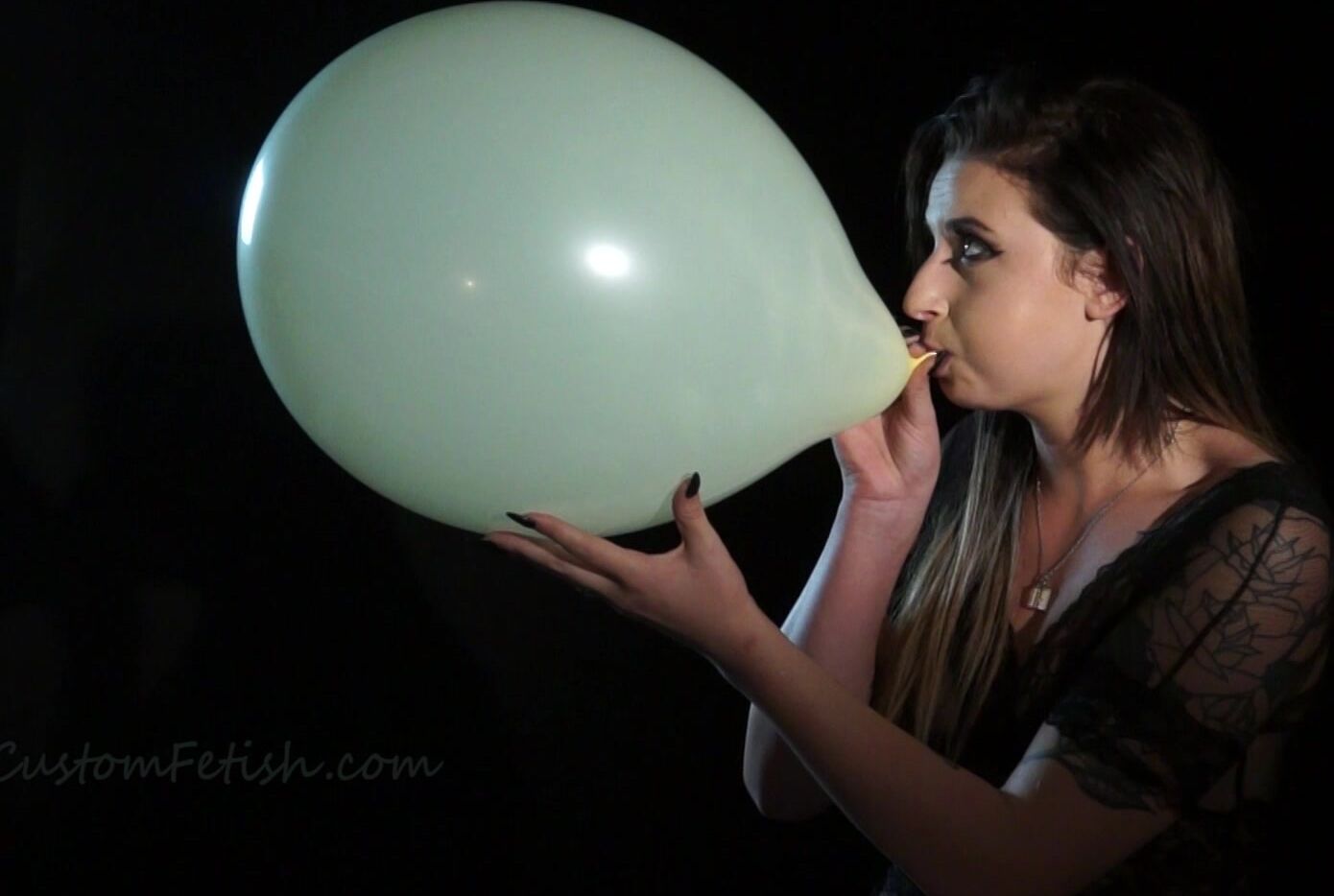 Custom Fetish Mollys Balloon Blow To Pop