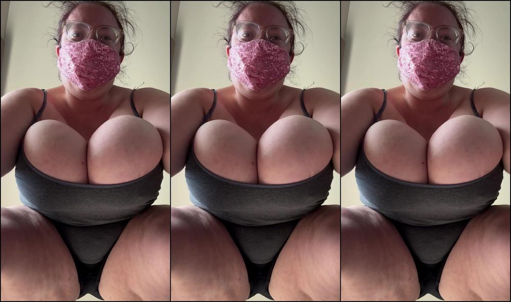 Bustybigbooty 3499546809 09 26 2024 Very Jiggly Giantess A Hot Nip Slip What Do You Want To Happen