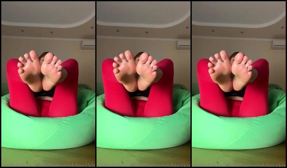 Femgoddesskira Onlyfans Spend Time With Me I Will Play Little Nightmares 2 And You Will Lick My Feet Dqn