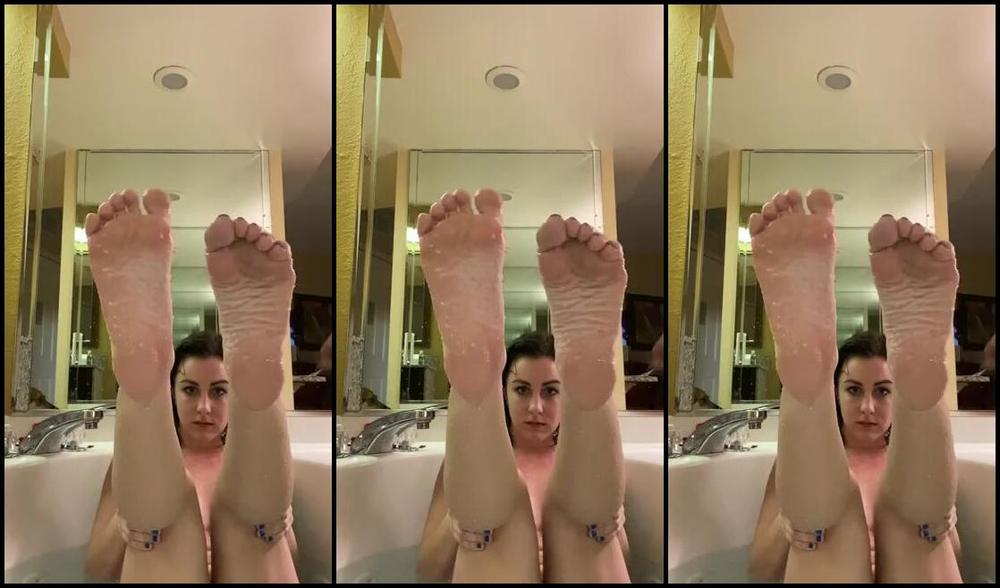 Capri Nicknamed Capritoes Onlyfans Playing And Flirting In My Tub