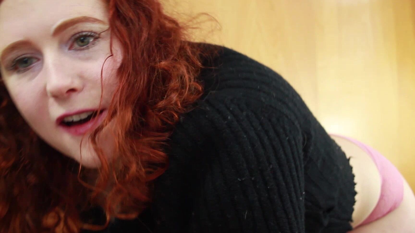 Delishxaisling Pink Panty Strip Tease Pussy Play