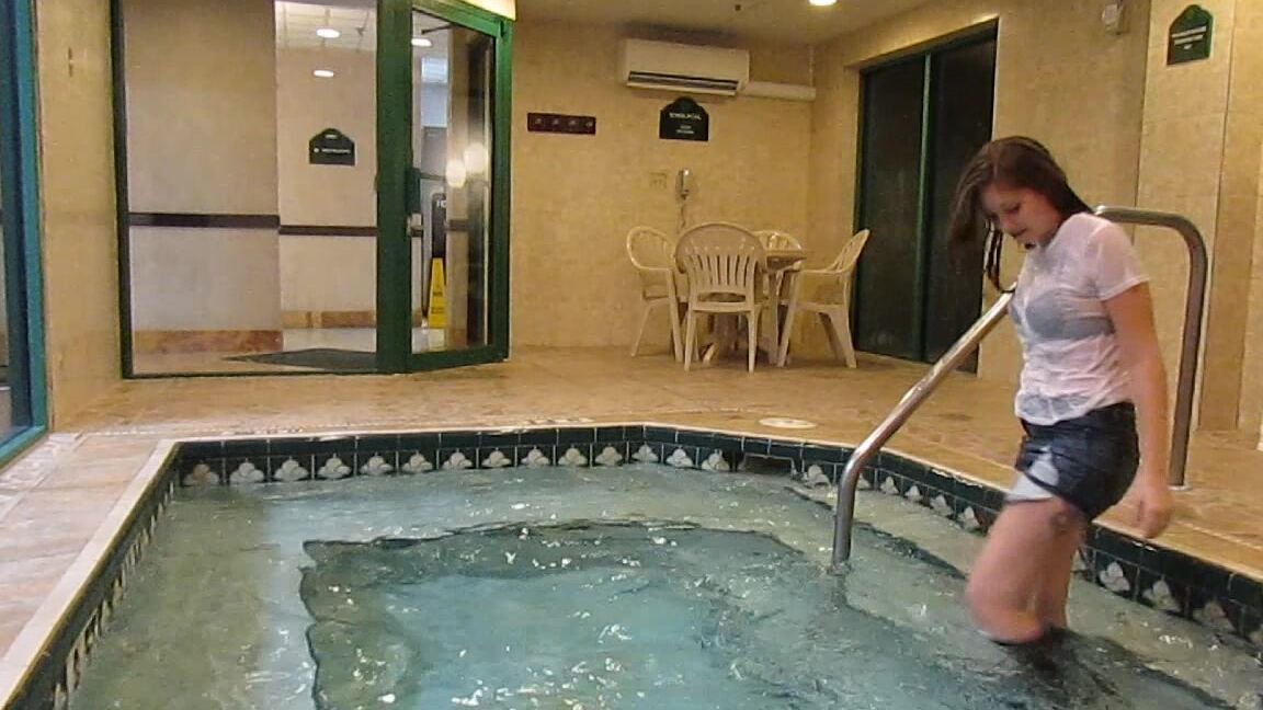 Xxsmiley Knee High Converse Wetlook