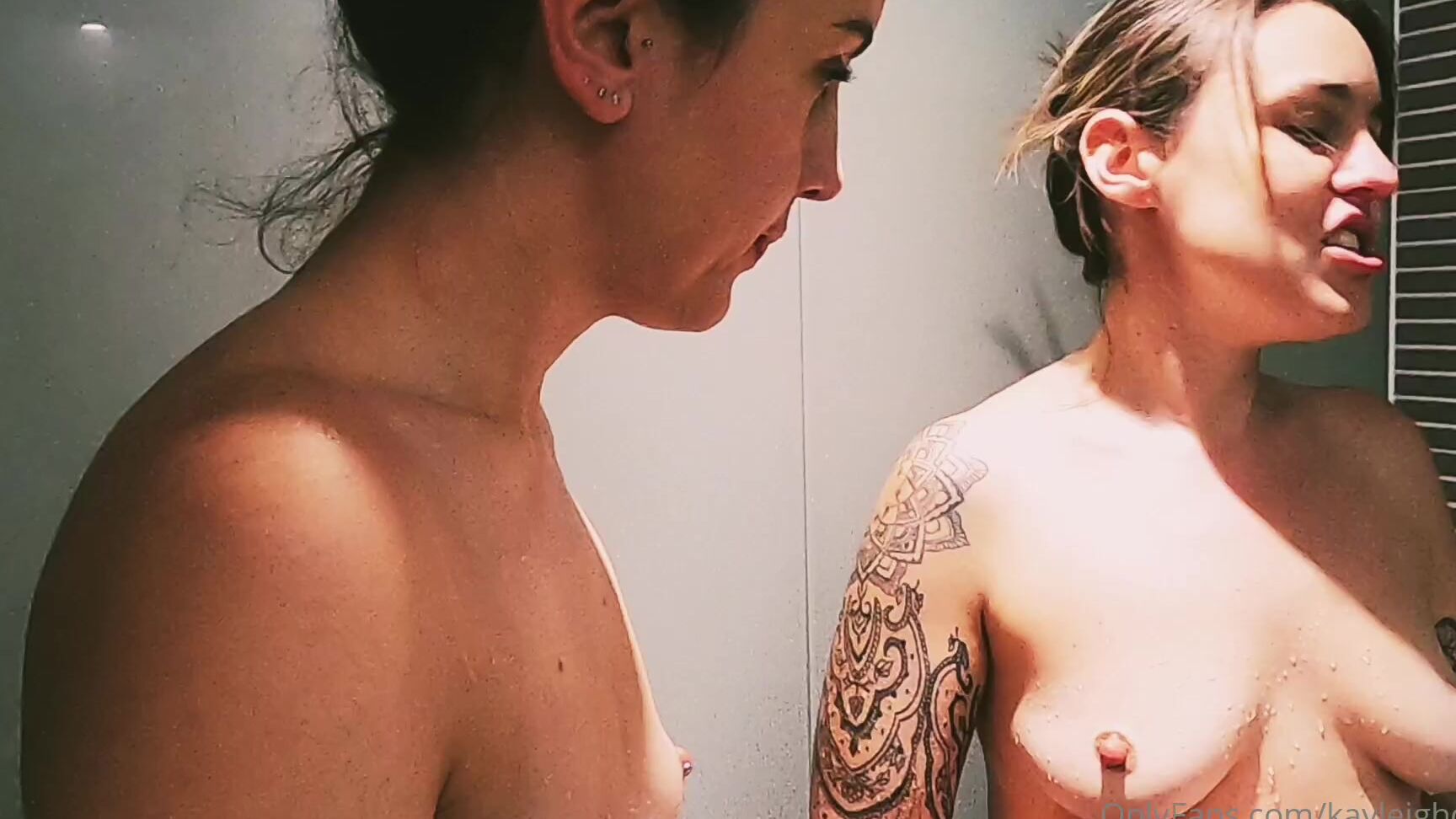 Kayleighdavis 2700306299 11 30 2022 Always Good To Have A Friend Help Wash The Day Off Innocenthotwifexxx