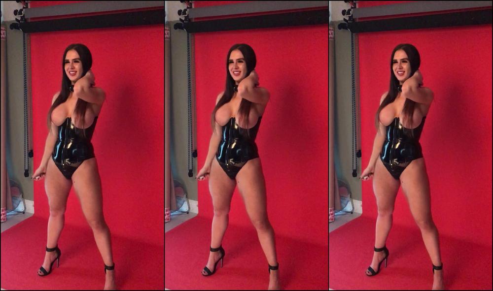 Obey Angelina You Might Wanna Go Check Your Inbox For A My Naughtiest Vid