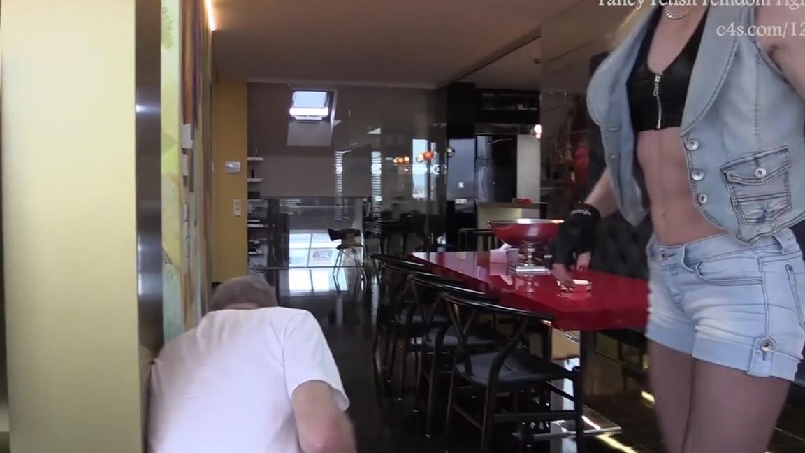 German Goddess Femdom Fighting Prague Penthouse Poltergeist Elevator Escapadep