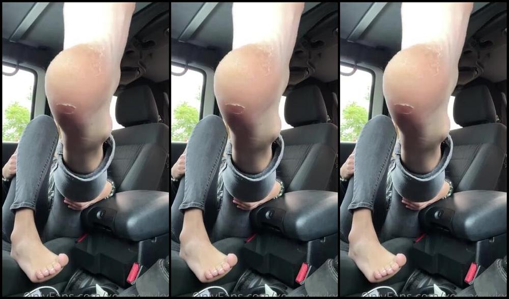 Goddess Kaylee Aka Xomaddykxo Onlyfans Hangout With Me In The Car On A Rainy Day Thx Footboy For Keeping Me Company No Cumming Allowep