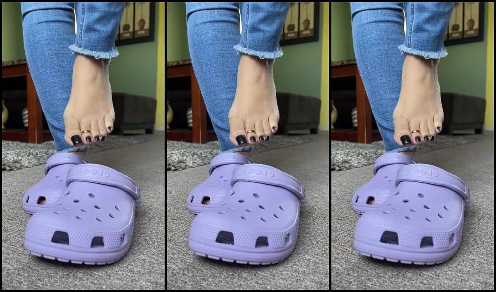 Deedeericanfeet Onlyfans Gm As Requested In Crocs