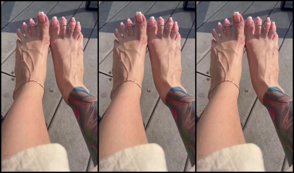 Greek Goddess Li Aka Greekli77 08 15 2024 Onlyfans Video Unshaven Legs And Wiggly Toessss