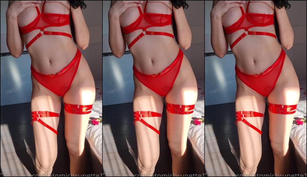 Atomicbrunette18 1 221