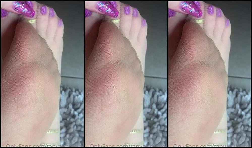 Toestandardsthegoat Nicknamed Tanyaisthegoat Onlyfans Knee Highs