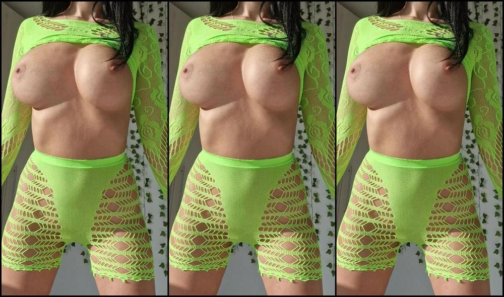 Atomicbrunette18 871