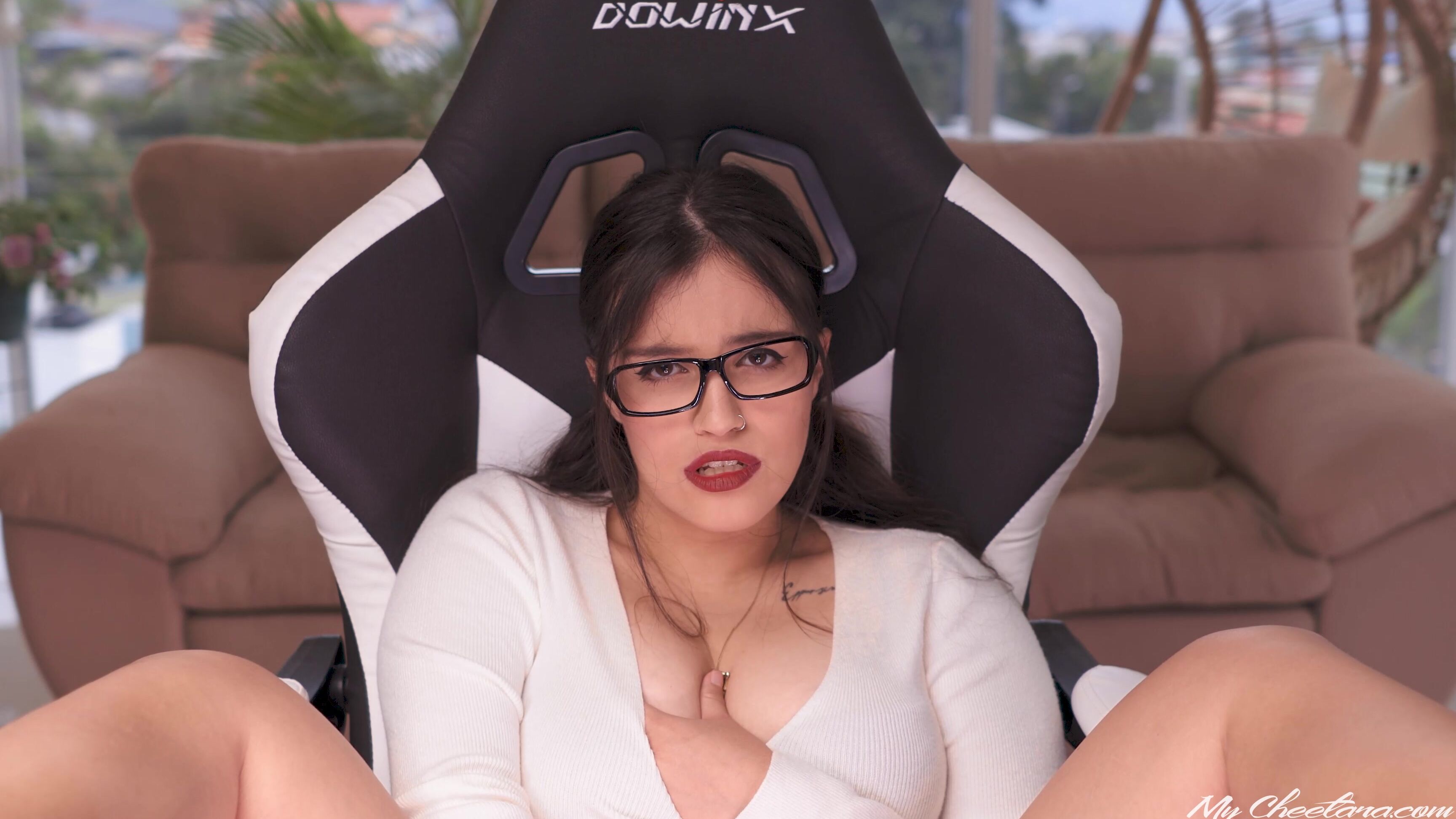 Amateur, Beautiful Agony, Dirty Talking, Eye Contact, Latina beautiful agony business meeting ManyVids