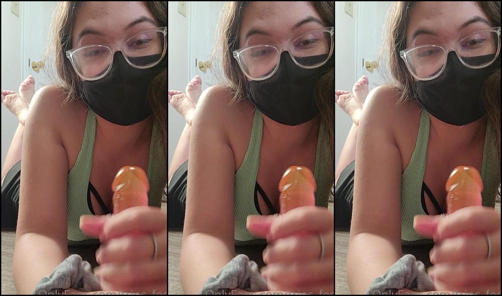 Trins Feet Look At Your Face As I Jerk You Off With My Hand If Only Everyone Knew How Much Of A Frea