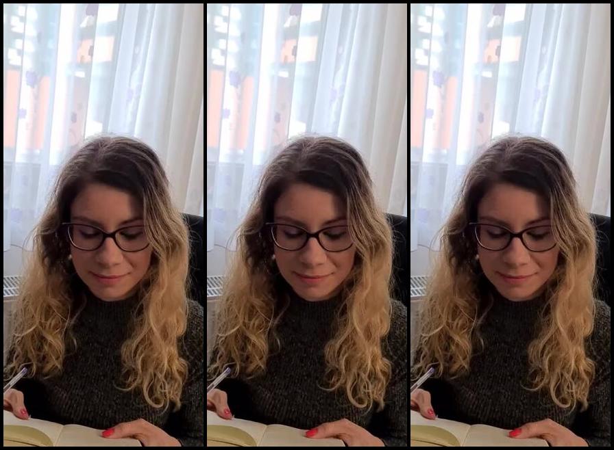 Miruna Fit Girl Nicknamed Mirunafitgirl Onlyfans Roleplay Secretary Working For Her Boss Fitmandan3