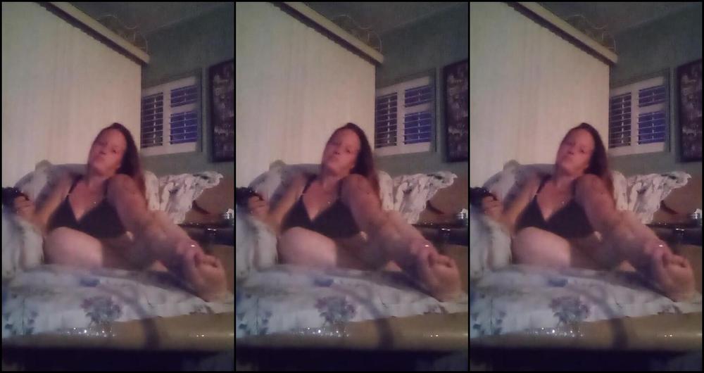 "PurpleDiamondxoxo" Kink, Big Boobs, Chubby, Mom, Mother, Filming Herself, Long Hair, Thick White Girl, Slut, Long Hair Fetish, Love Her Feet, Panties, Cleavage, Bra And Panties, Thick Thighs, Smoking Cigarette, Suggest PurpleDiamondxoxo BBW Smoking 