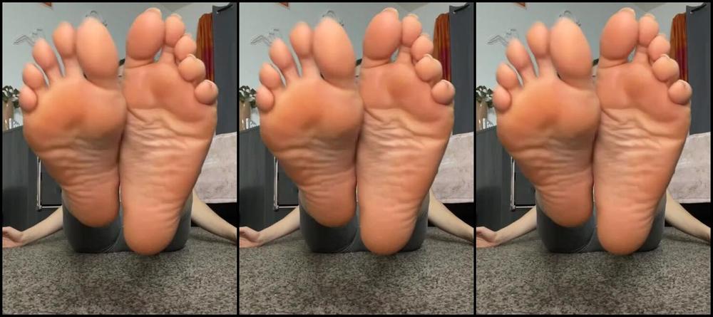 Nicolethedivine Foot Fetish 02 21 2024 Onlyfans Video I Love Fun Socks Anyone Who Surprises Me And Buys Me A Pair Of
