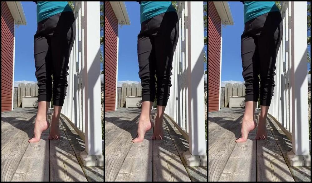 Lezlyan Nicknamed La Little Dancer Feet Onlyfans Here S A Little Teasing Stretching And Stomping Before I Head Out On A Scenic Drive Today