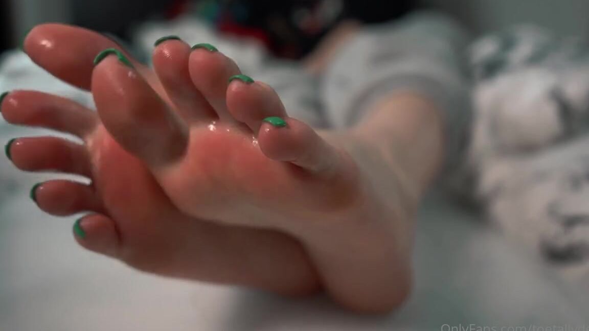 Toetallydevine Onlyfans Ive Been Posting Things Out Of Order But I Think This One Is Number 10 Of Manyp