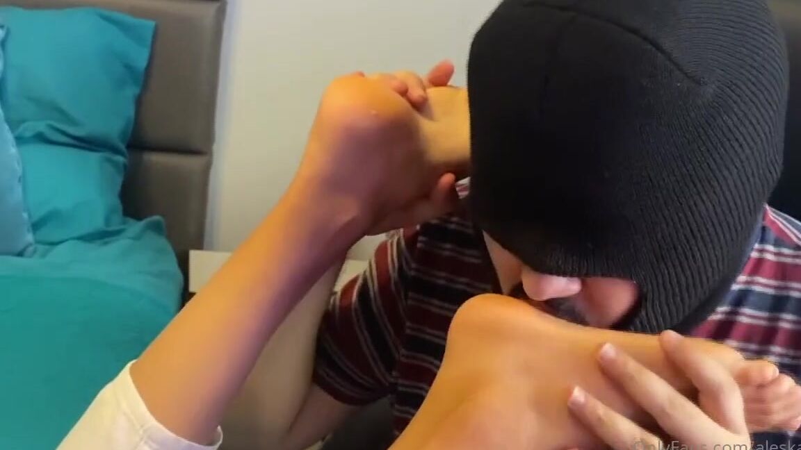 Queen Aleska Feet Nicknamed Aleskafeet Onlyfans I Loved How They Licked My Feet Would You Like To Lick Them Like He Does