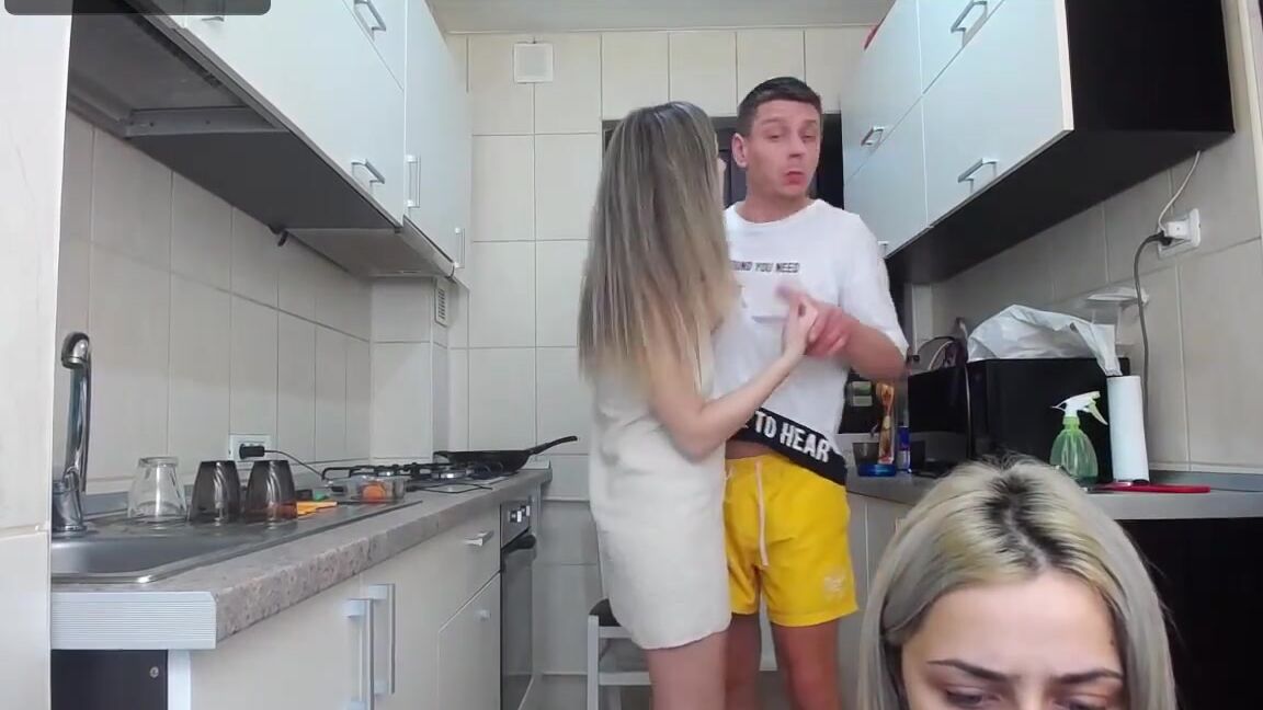 FFFM, Doggystyle, Lesbians, Group sex Nolimitscoupl3 2021-03 SiteRip