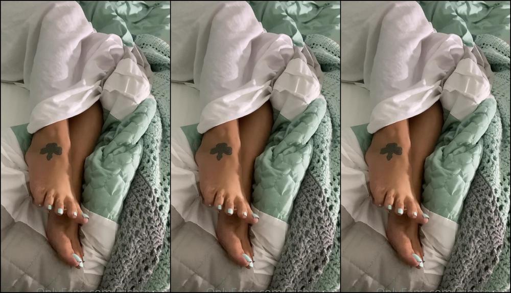 Irishtoesies I Have Zero Energy You Don T Mind If I Just Lay Naked In Bed Do You