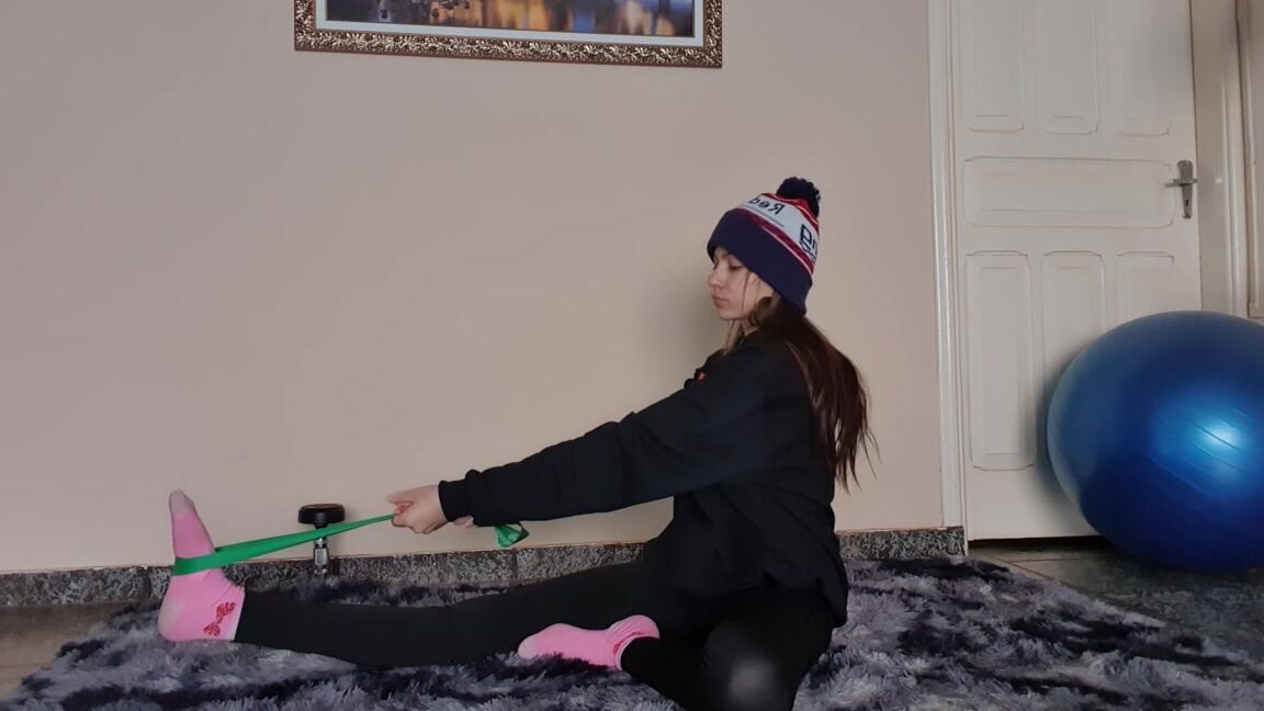 Stretching, Yoga, Yoga Pants misssweetteen stretching ManyVids