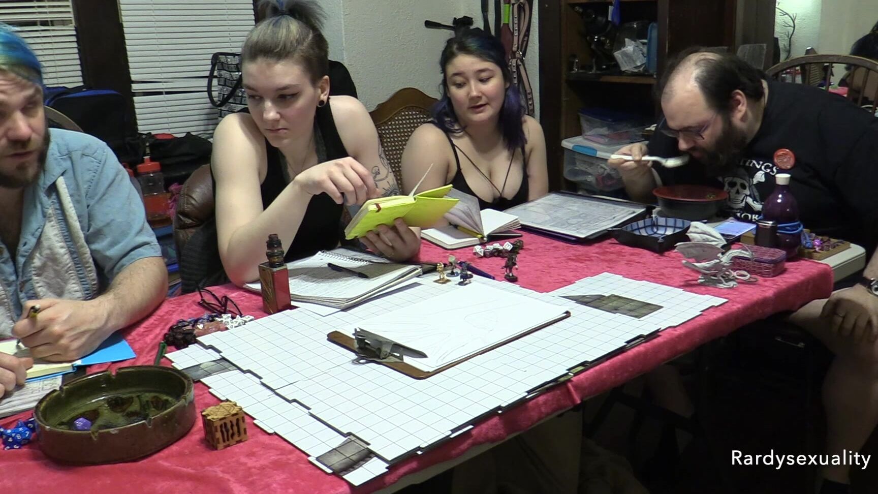 "Rardysexuality" 18 & 19 yrs old, games, geek, role play, sexy gamer Sunday DnD Game 22 2 manyvids