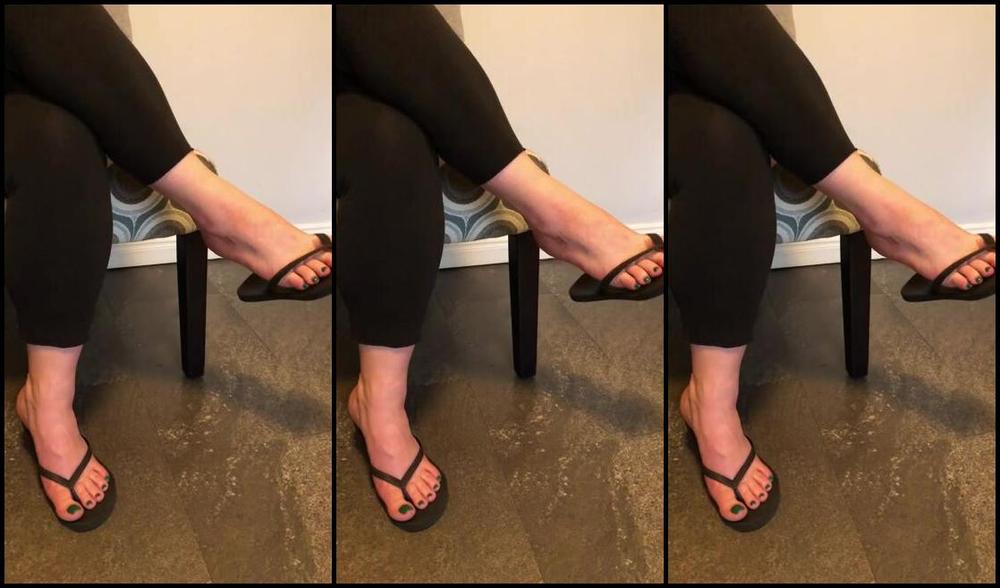 Caroline Aka Feetsiecakes Onlyfans For My Flip Flop Lovers2