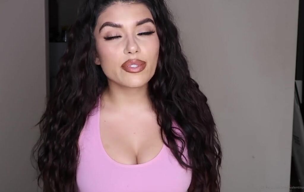 Valentina Fox Nicknamed Ineedvalentina Onlyfans Another Extended Exclusive Clip Preview For My Subscribers To Enjoy Premature Ejaculator Just Poste On