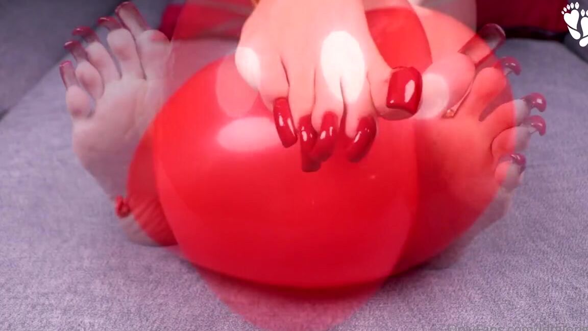 Lora Long Nails Nicknamed Loralongnails Onlyfans Balloon Soles Long Red Nails Toenails Tapping Scratching I Show The Back Of The Nails The