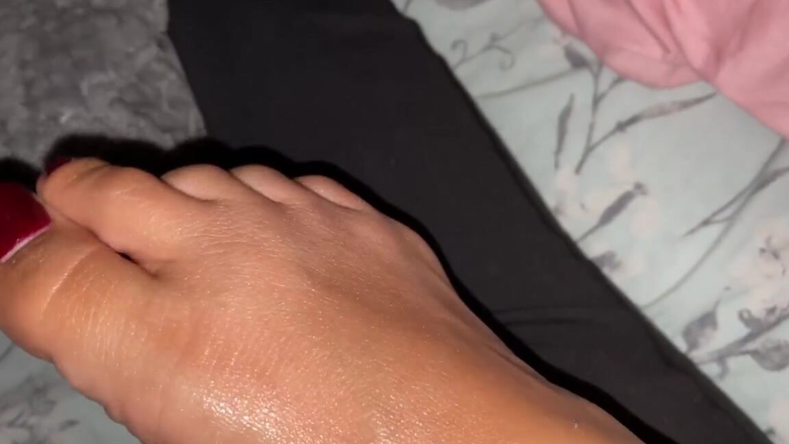 Michelle Soullife Nicknamed Michellesoullife 01 17 2025 Onlyfans Video Good Night Foot Boy