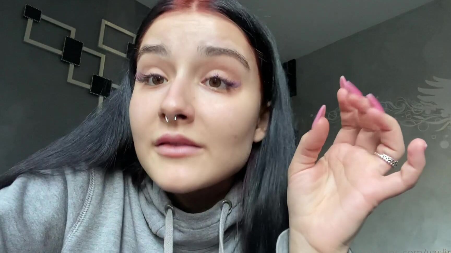 Yaslimeee Sunt Extrem De Scarbita Si Dezamagita De Tot Imi E Scarba Si Sa Mai Raspund La Mesaje