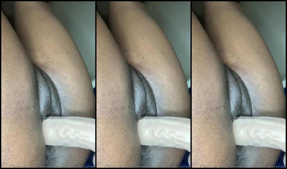 Eva Nicknamed Missevanicole Onlyfans Do You Like This Close Up Of Your Fuck Doll 2