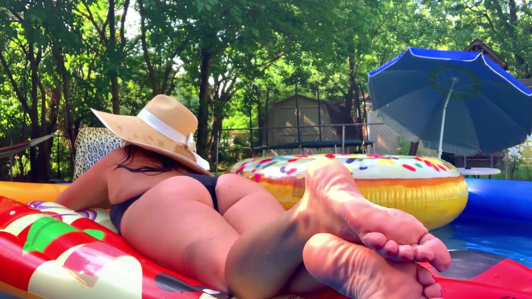 Talia Tate Pool Inflatable Ignore