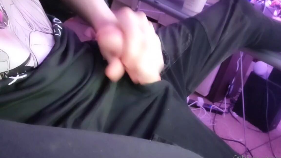 Reiemi Soaking My Shirt In Cummm