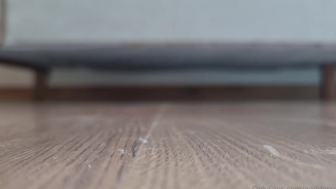 Goddesselisaa Onlyfans Again I Am Right Here After My Lunch I Wanna Rest And How About You Do Your Job Kneel And Worship Ug