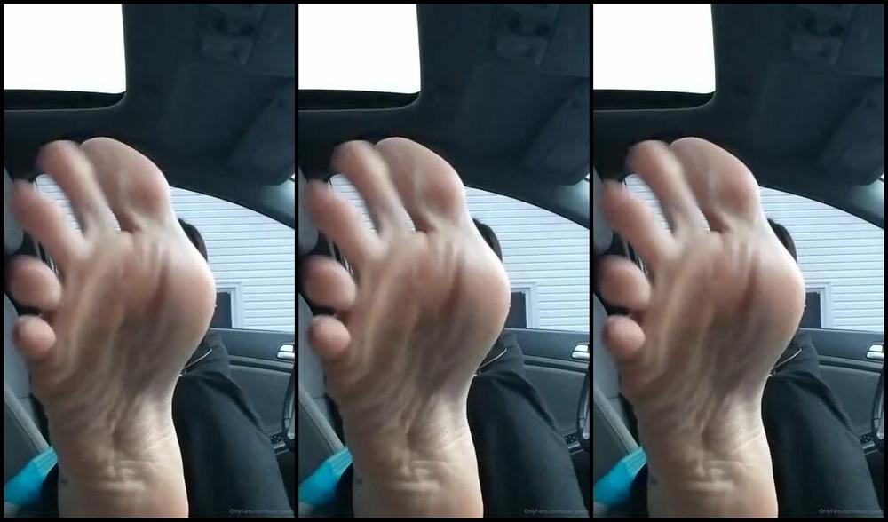 Sloans Paws Nicknamed Sloan Paws 10 07 2019 Onlyfans Video A Little Sock Strip In The Parking Lot