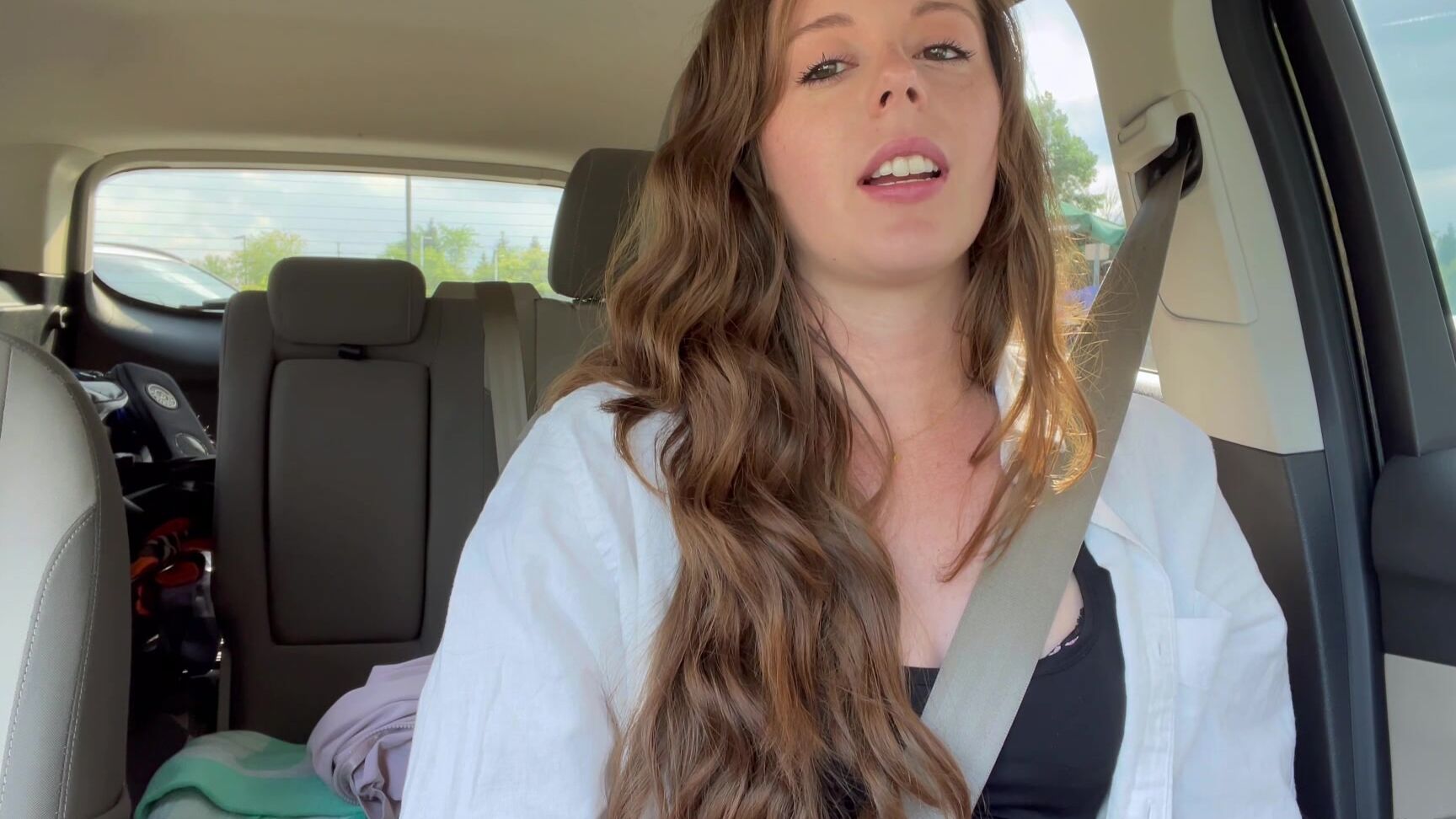 nadiafoxx69-29-07-2021-2177028765-it-s-starbucks-drive-thru-lush-time