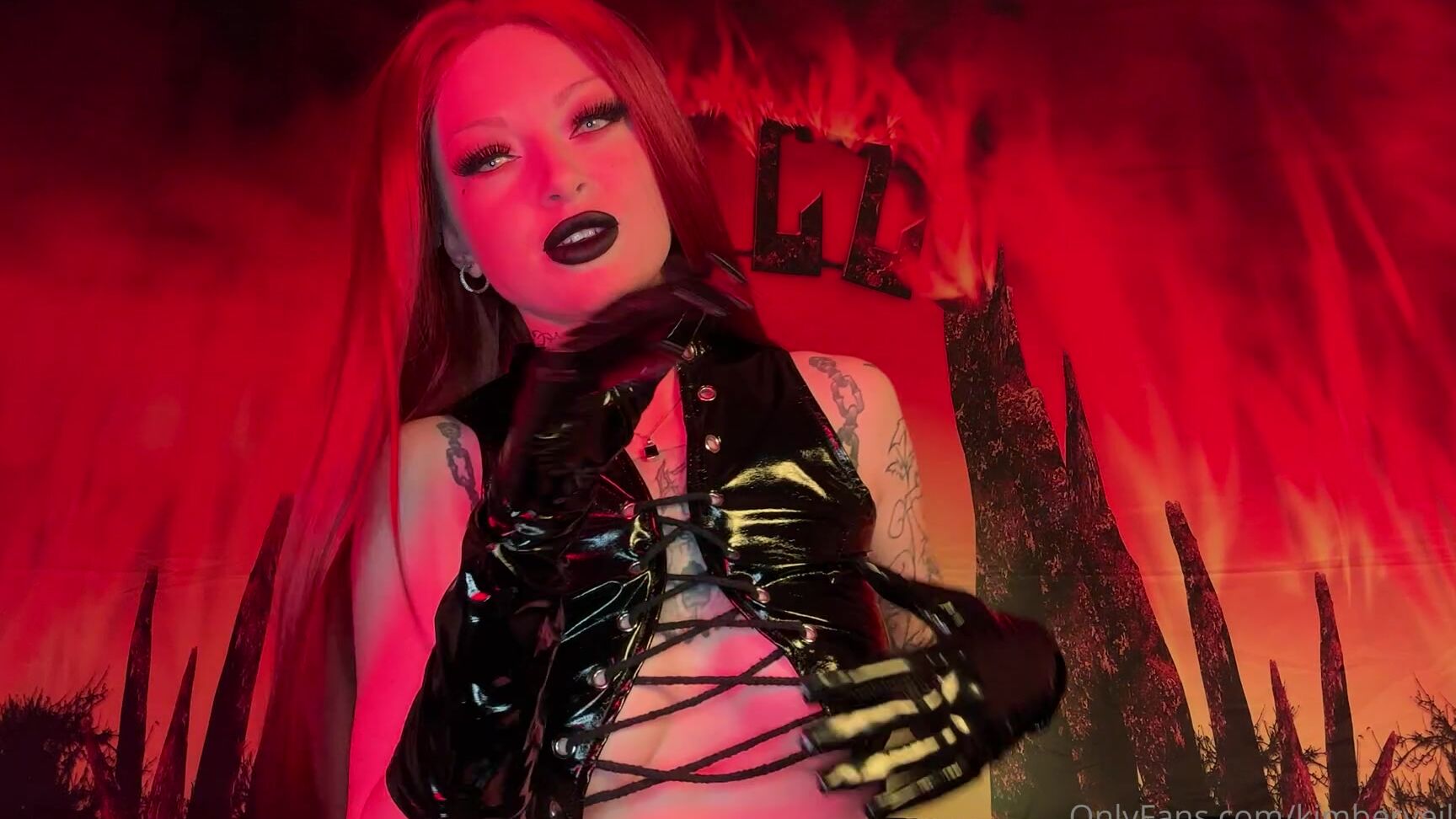 Kimberveilsplus Lilith Wants To Say Hello From Hell