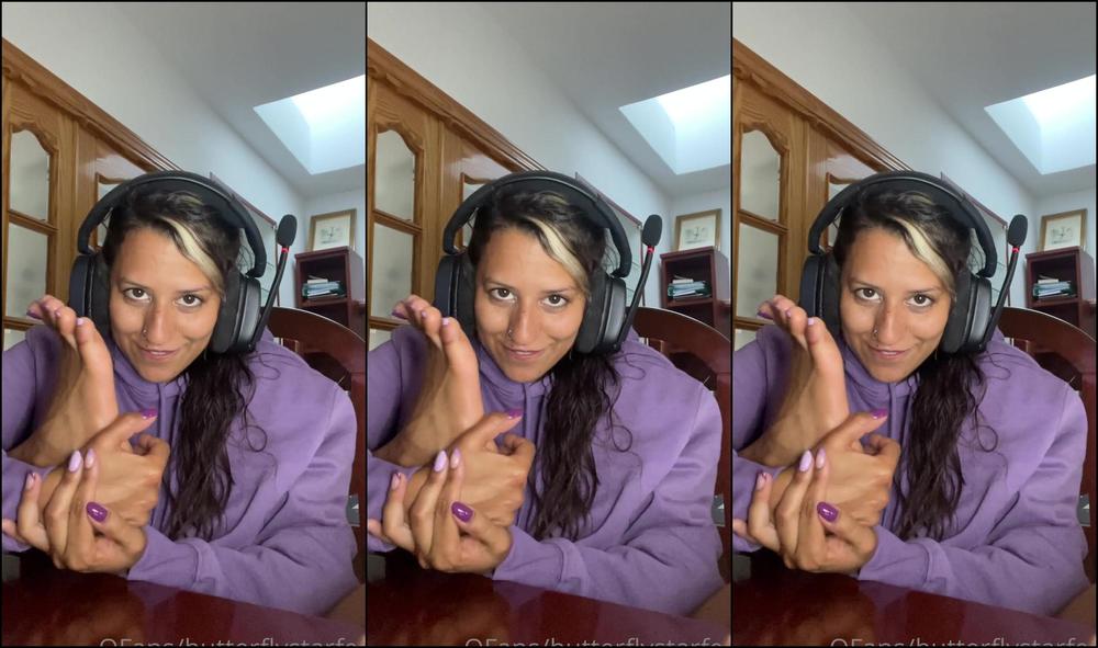 Queenstarb Pov We Are Friends And We Are In A Lan Party Everyone Went To The Store To Buy Some D